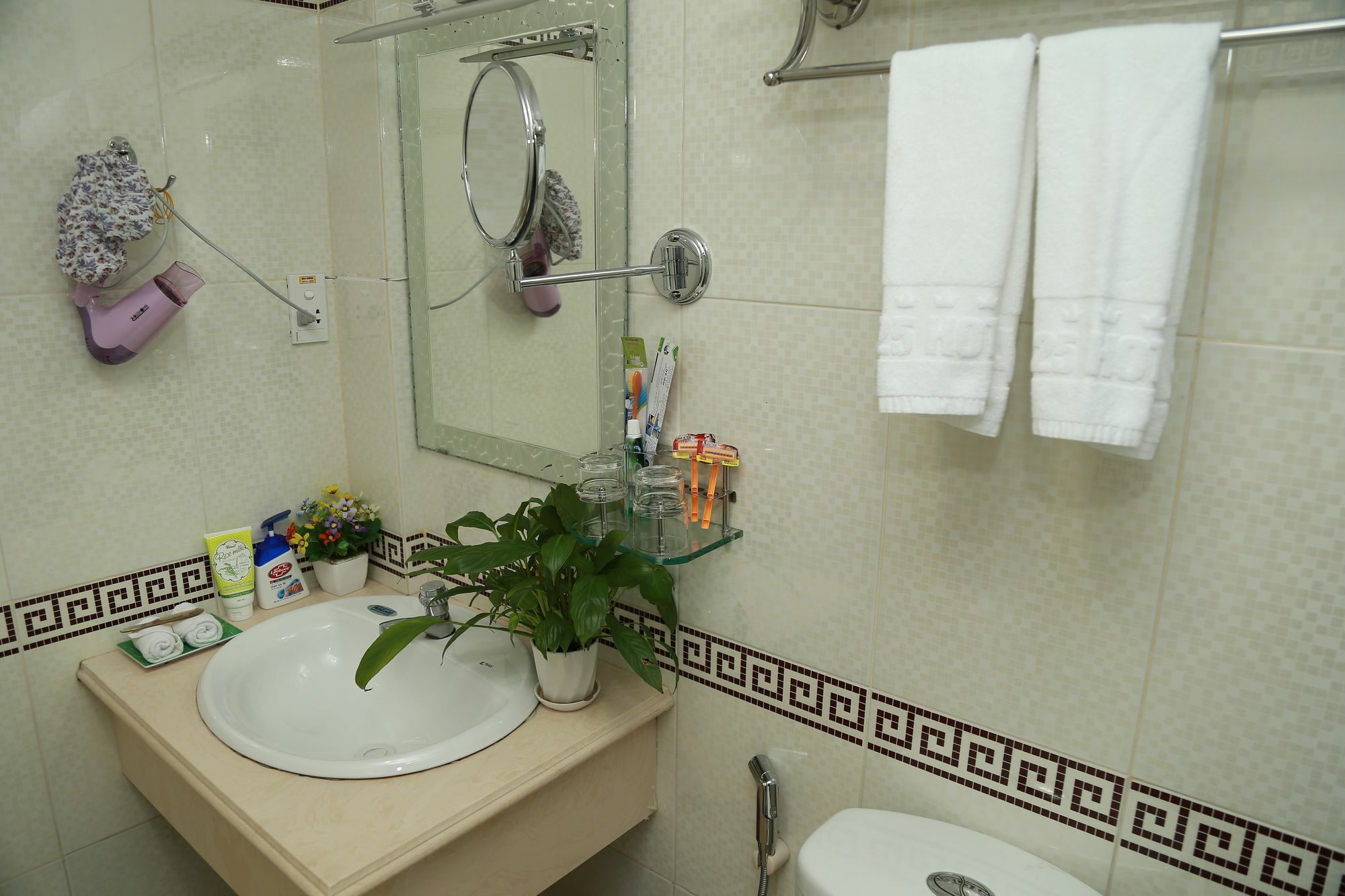 A25 Hotel - 19 Bui Thi Xuan Хошимін Екстер'єр фото