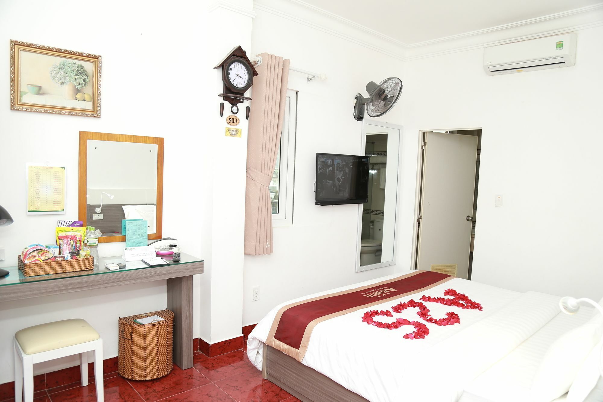 A25 Hotel - 19 Bui Thi Xuan Хошимін Екстер'єр фото