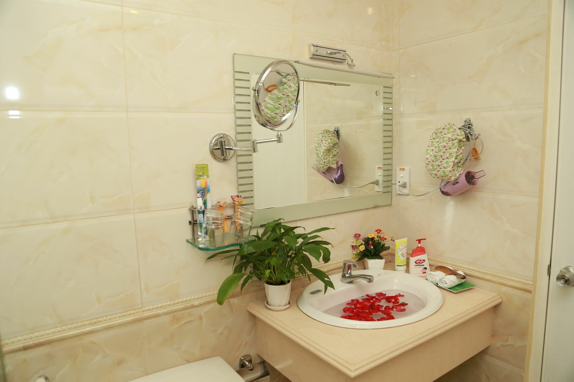 A25 Hotel - 19 Bui Thi Xuan Хошимін Екстер'єр фото